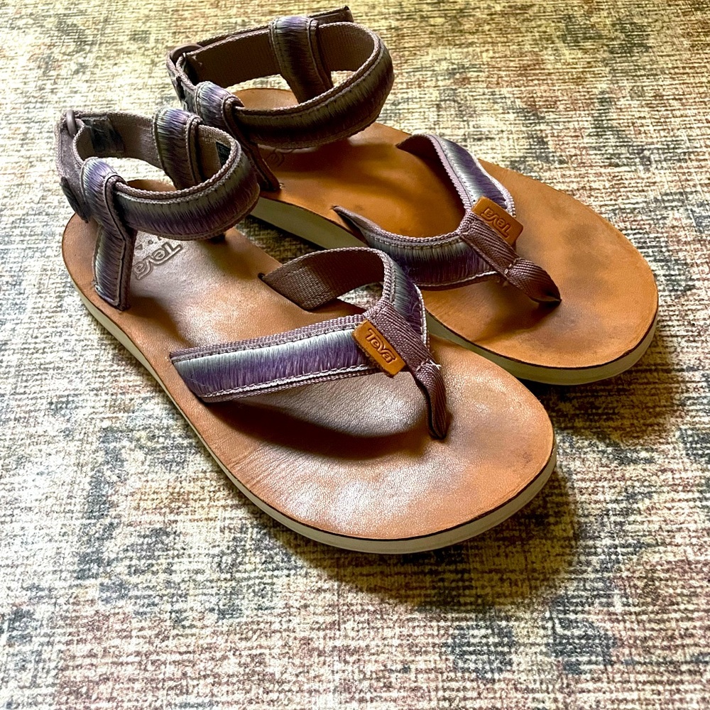 Teva sandals - hook loop sandal- size 6